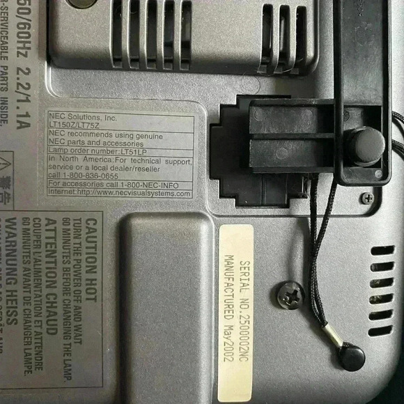 5/$25 Nec 2002 projector for repair, light broken only - Picture 9 of 11